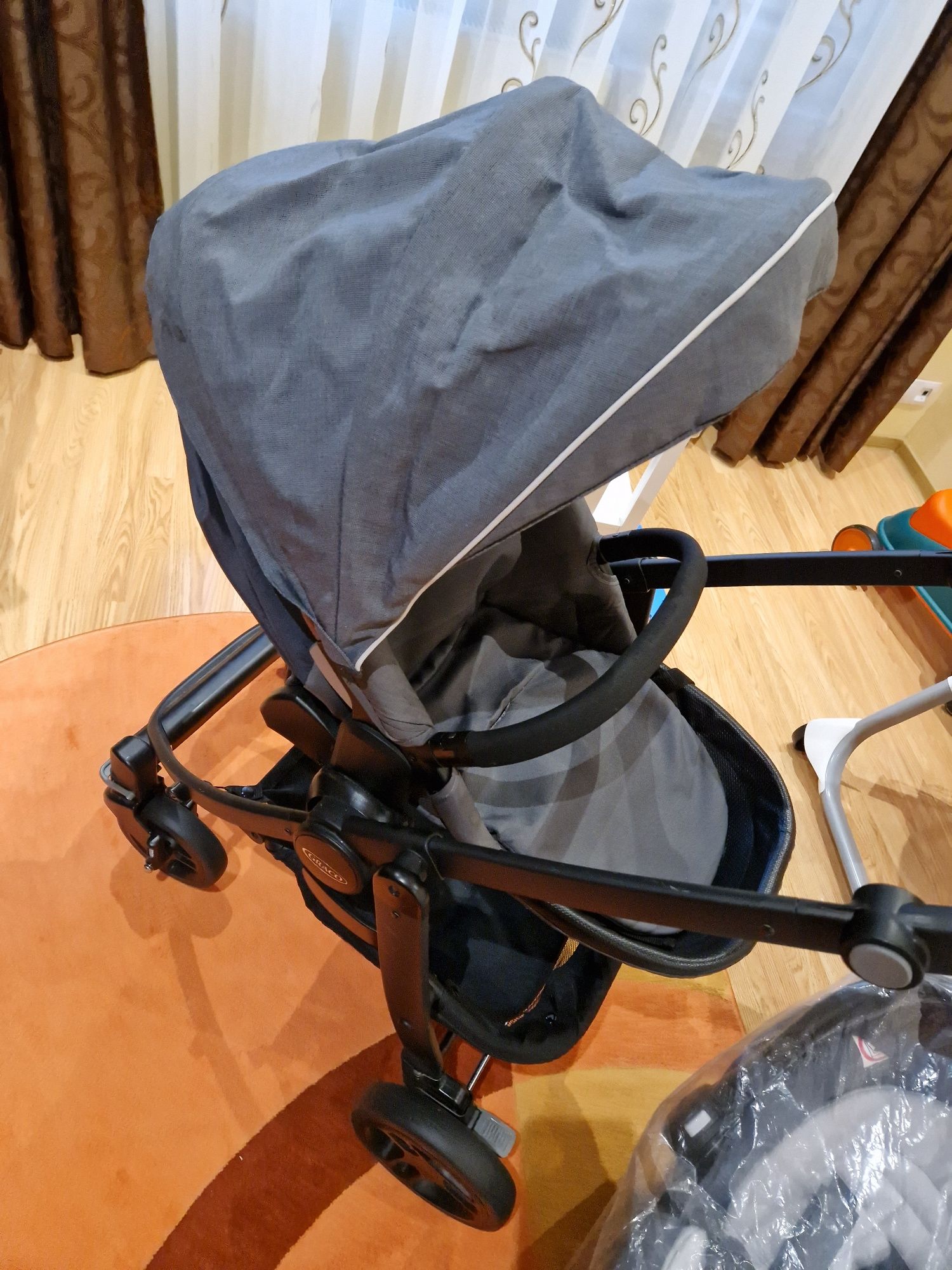 Carucior 3 in 1 Graco