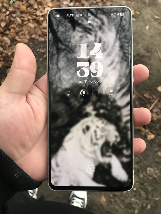 Продам телефон Samsung galaxy a73