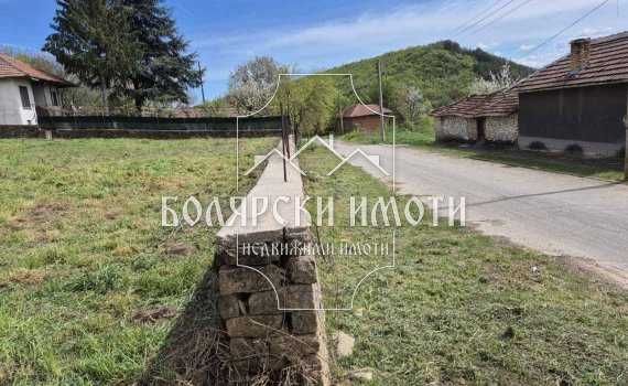 Продава се Парцел в с. Вишовград, Област Велико Търново - 900 кв.м за 23 €/кв.м - Снимка #1