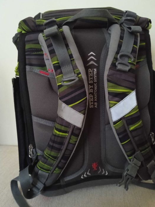 Раница с дишащ гръб и твърдо дъно