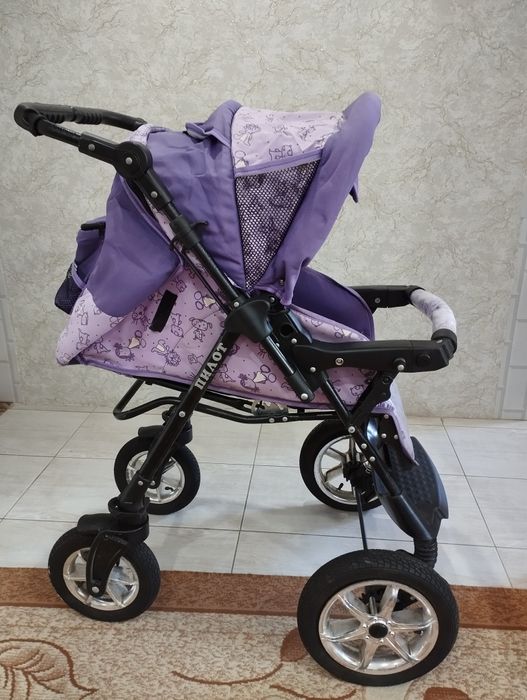 Коляска .               .