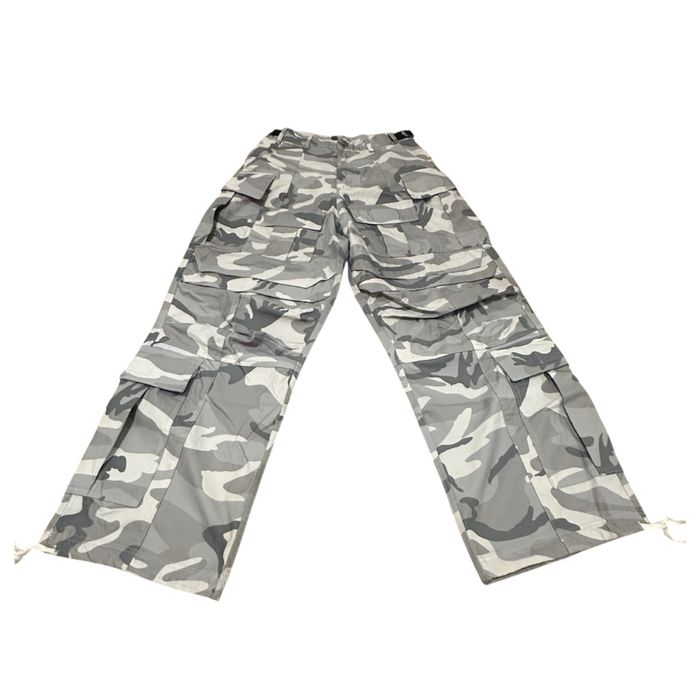 Far archive pants