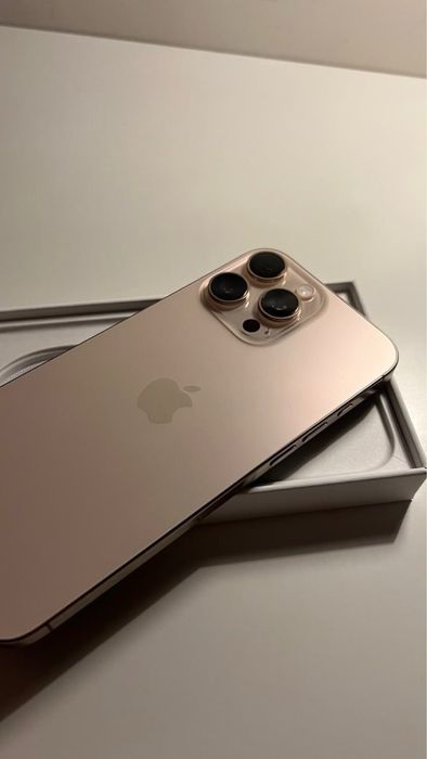 ПРОДАМ Apple iphone 16 pro max