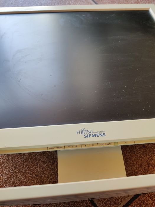 Monitor LCD 17" Fujitsu Siemens ScenicView A17-3 Stare Foarte Bună