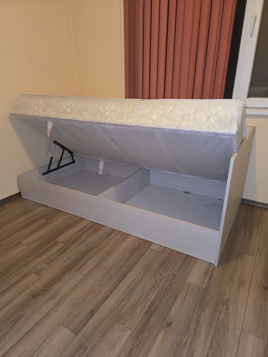 Ъглови легла бяло и венге със матраци