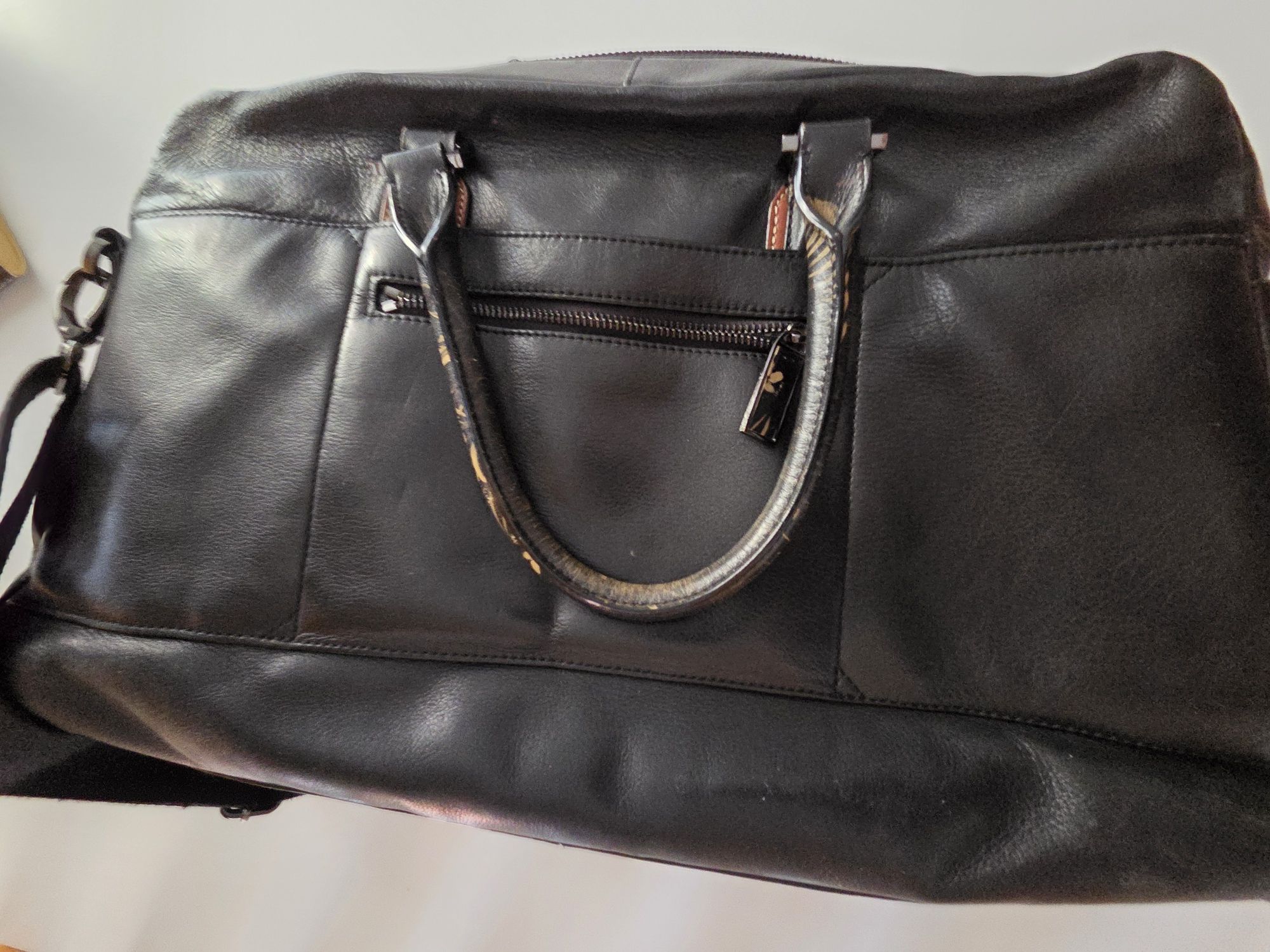 Geanta piele vitel , marca londoneza Ted Baker,premium