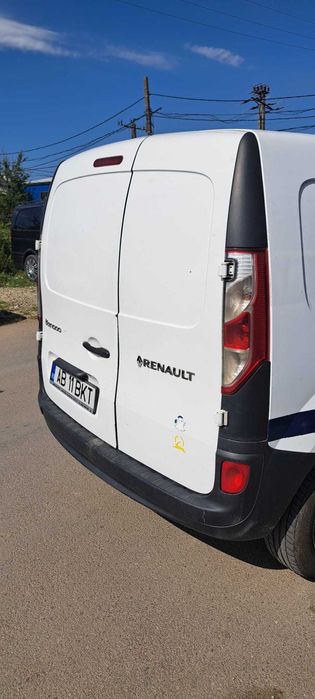 Renault Kangoo pentru marfa