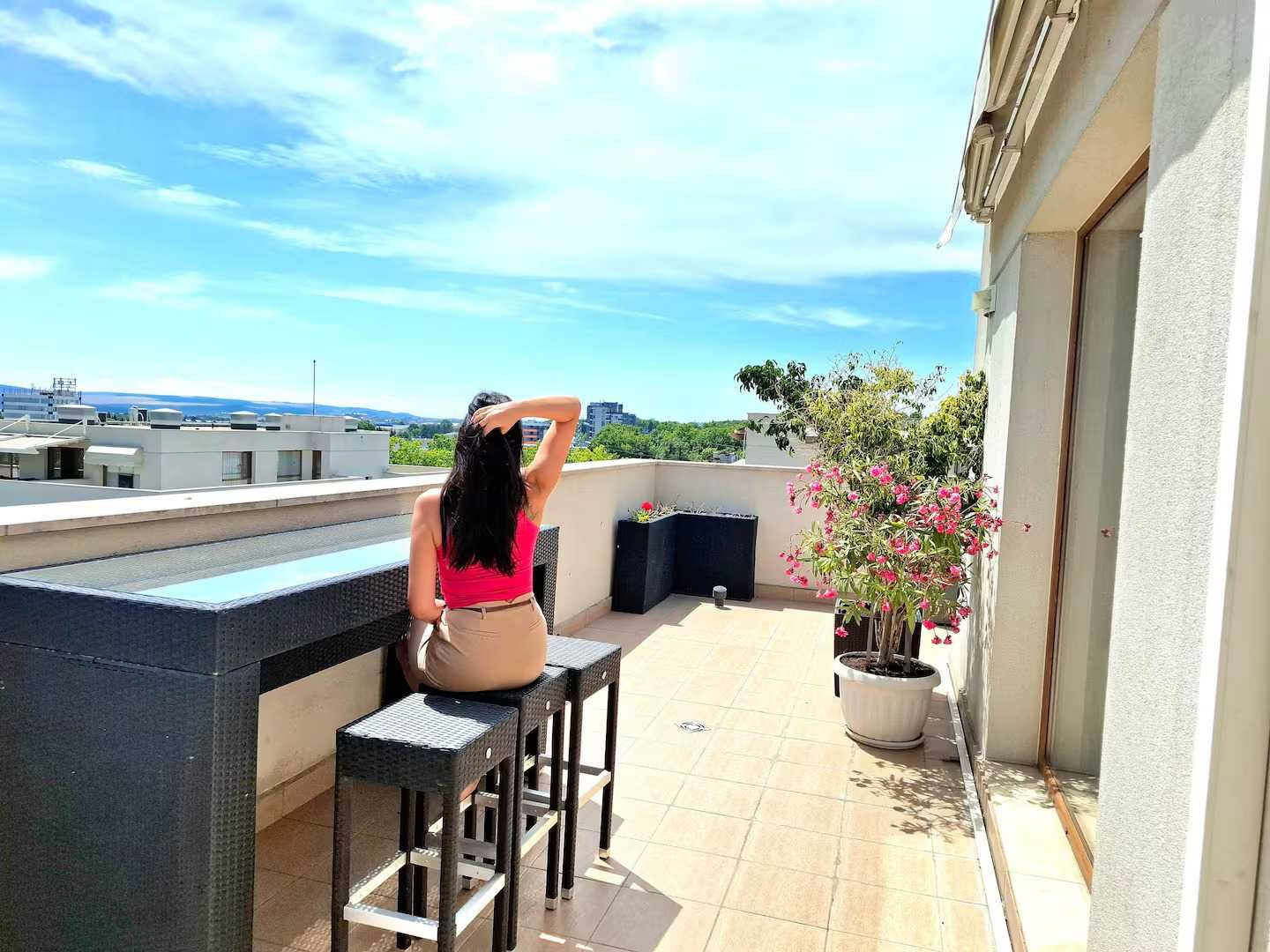 Specious Prestique Penthouse Free Parking  172€