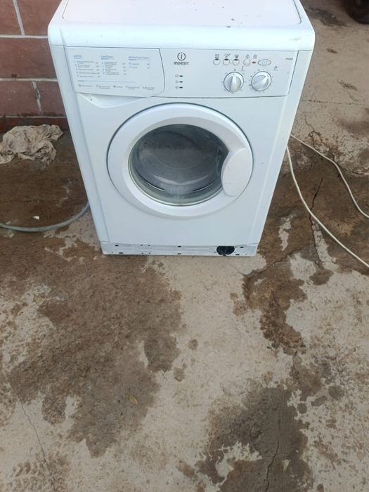 Стиральная машина Индезит