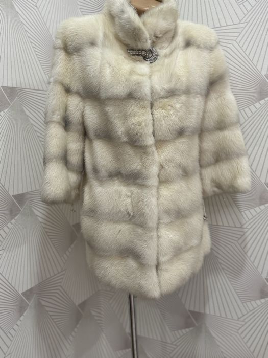 Шуба белвый 46размер