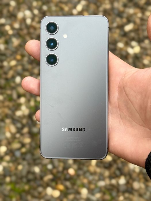 Vând Samsung S24 256gb 8gb ram