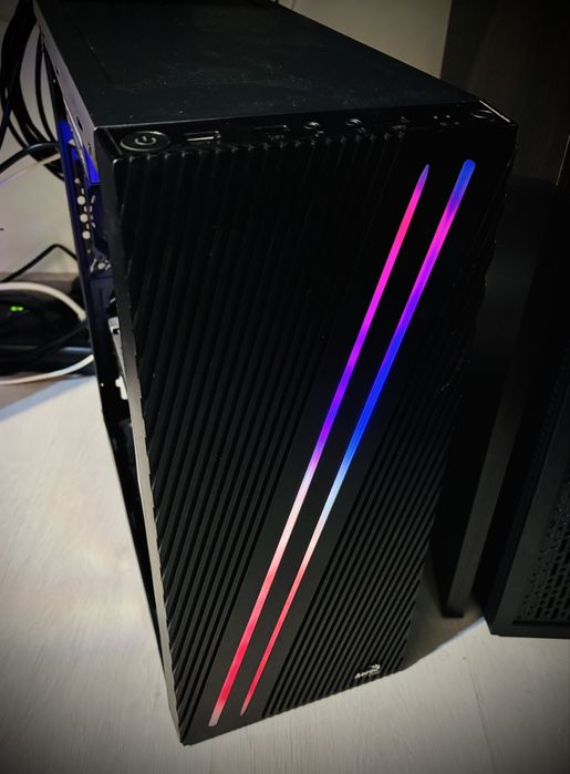 PC Gaming Ryzen 5 3600 / RX 6600 / 16GB / SSD / RGB