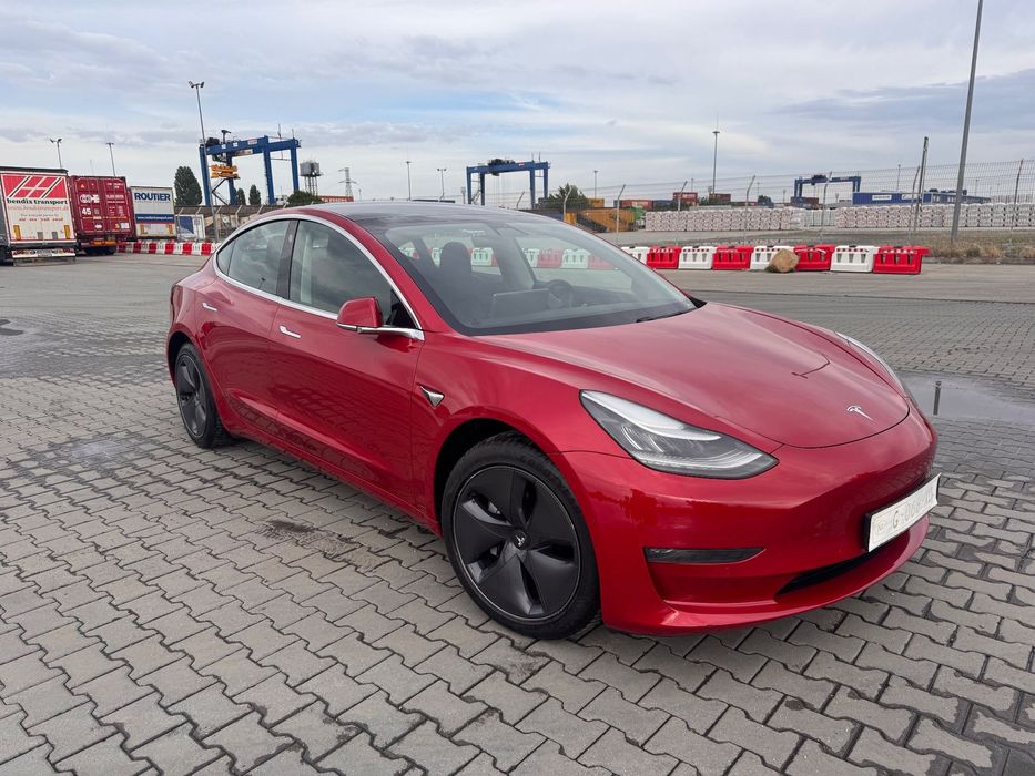 Tesla Model 3 Tesla Model 3 Long Range AWD