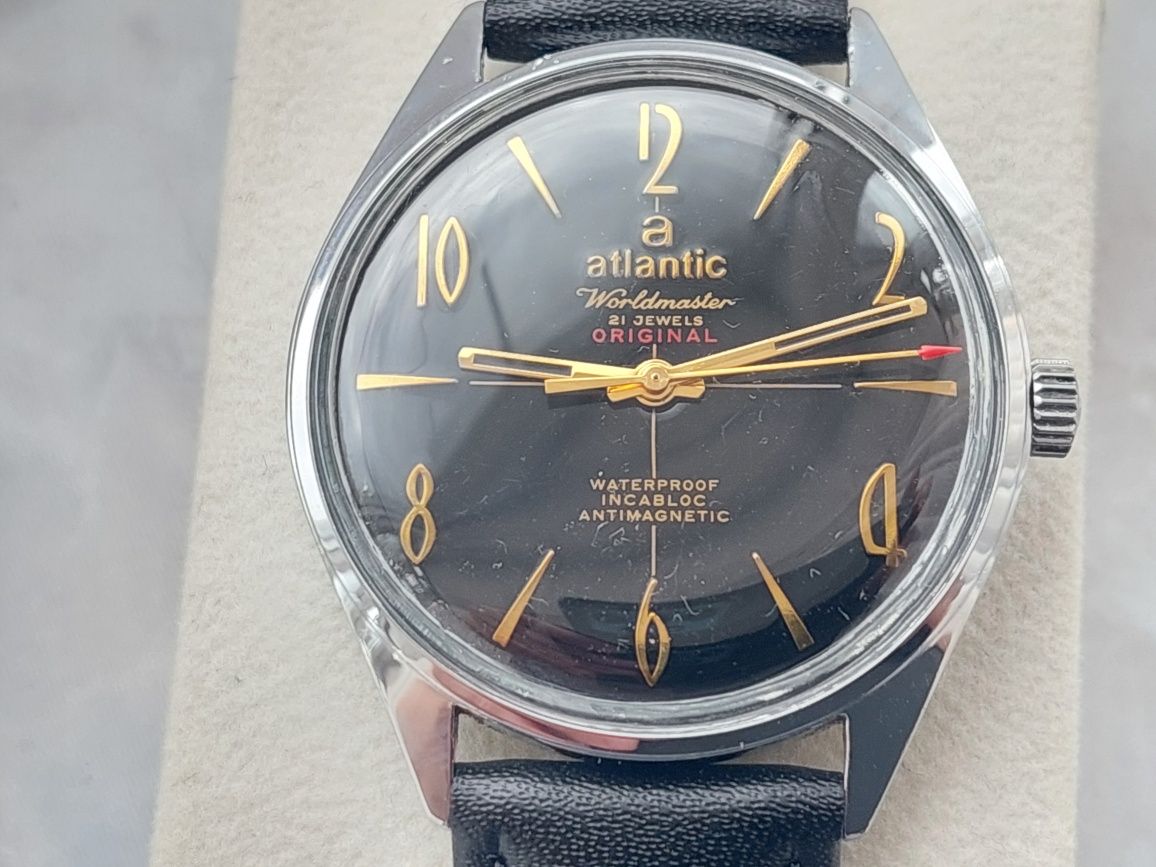 Ceas vintage Atlantic cadran negru superb, colectie