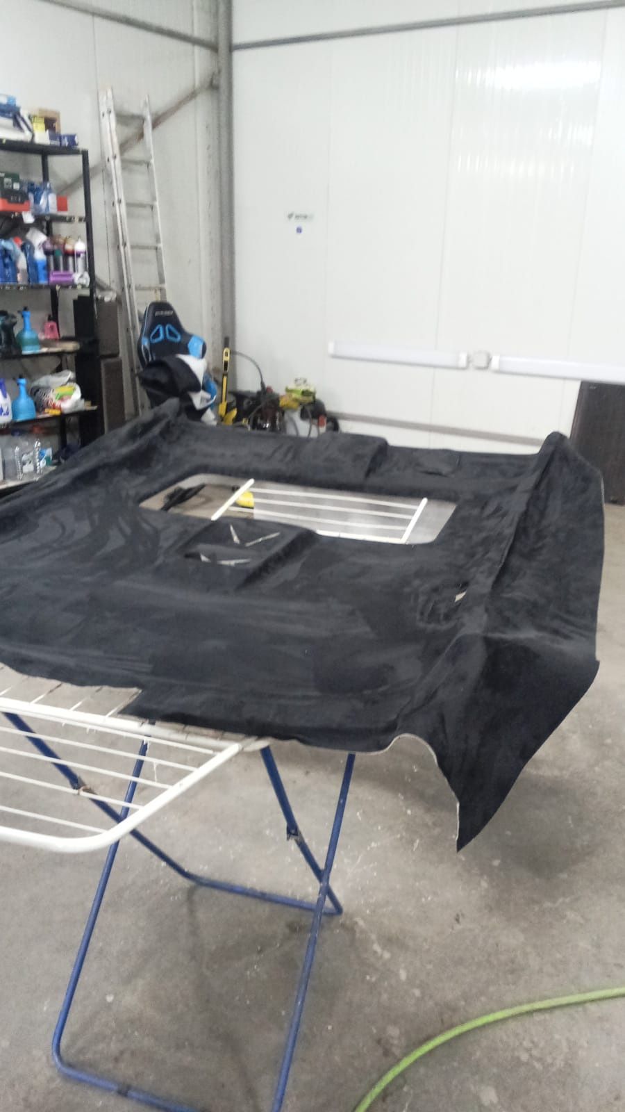 Retapitare plafoane auto /plafoane înstelate/lumini ambientale etc