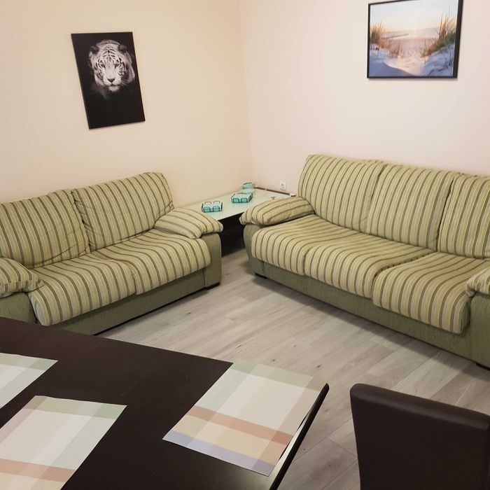 Комплект дивани, употребявани.