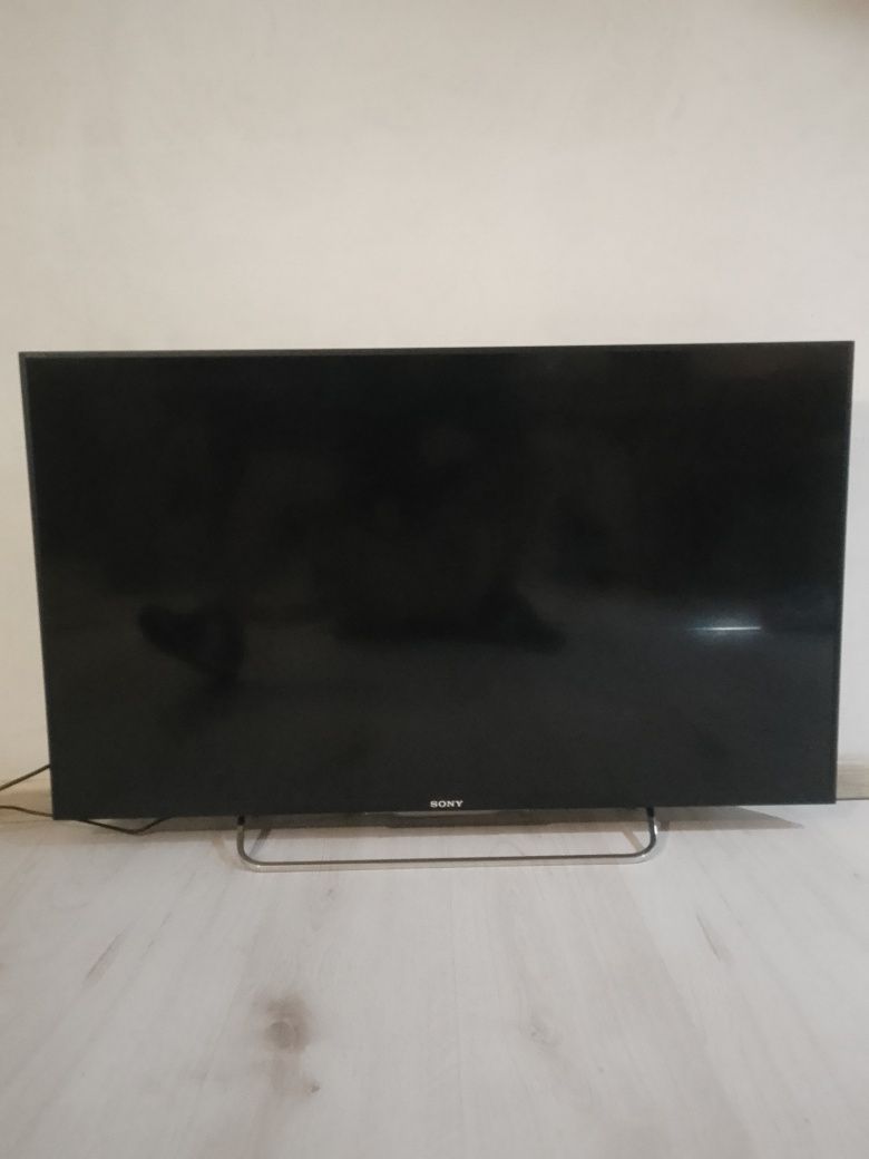 Sony Bravia KDL-42W705B smart