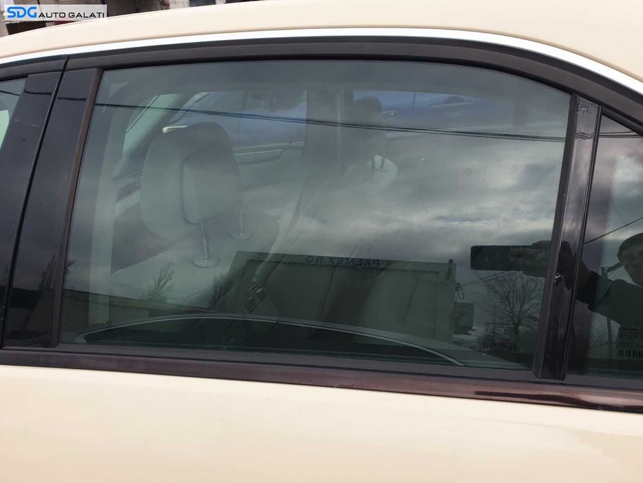 Geam Sticla Culisant de pe Usa Portiera Stanga Spate Mercedes Clasa E Class W212 2009 - 2012 [C3301]