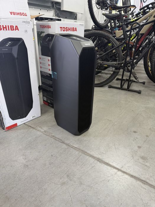 Продавам въздухопречиствател Toshiba