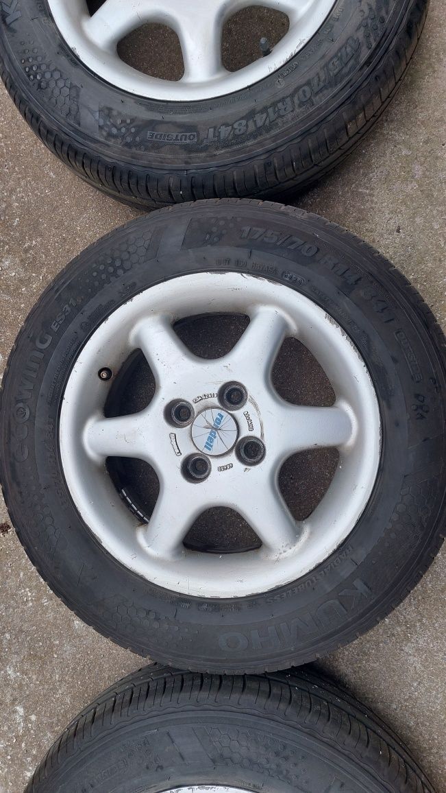 Джанти с летни гуми R14 4x100