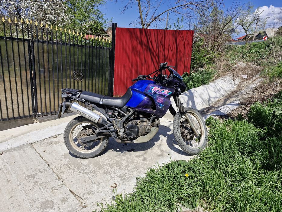 Vând kavasaki  enduro fără acte