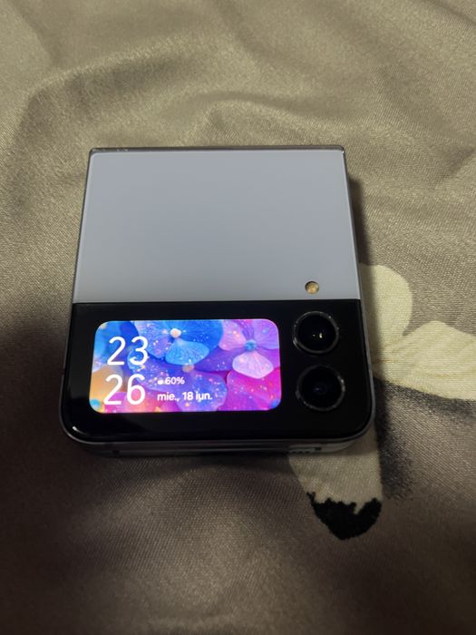 Samsung flip 4 128gb