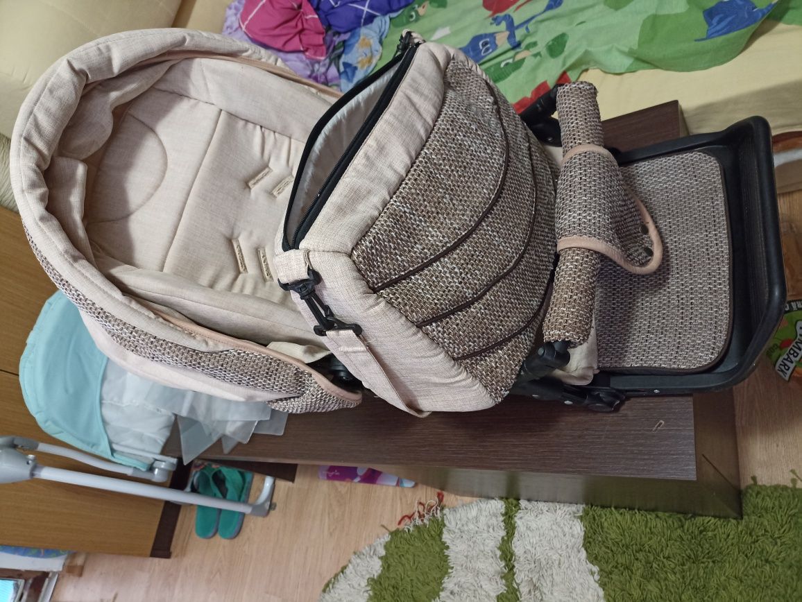 Cădiță  bebe plus cărucior 2 in 1 și geanta