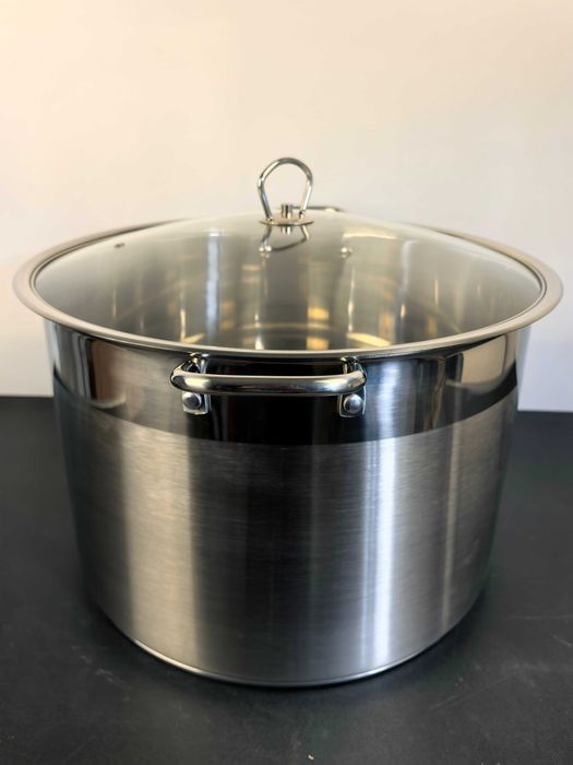 Oala inox 38x26 cm 30 litri cu capac sticla 350 lei