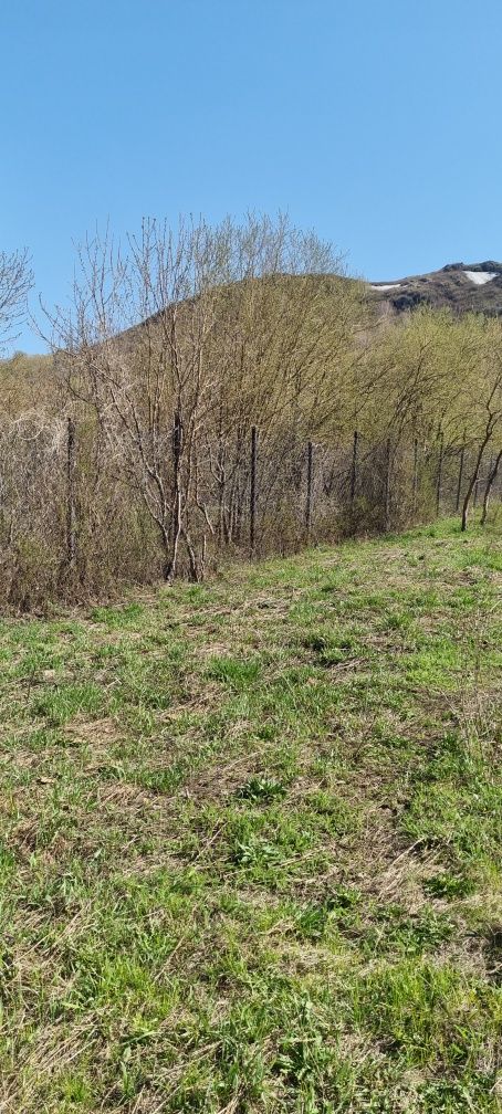 Продам участок с домом . Зимний вариант