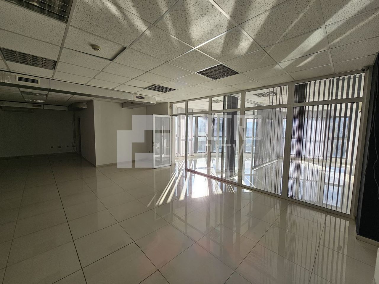 Дава се под наем Офис в София, Младост 3 - 418 кв.м за 3672 € - Снимка #6