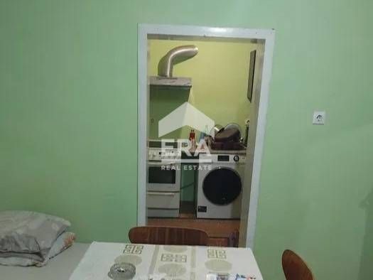 Двуетажна къща в село Славяново