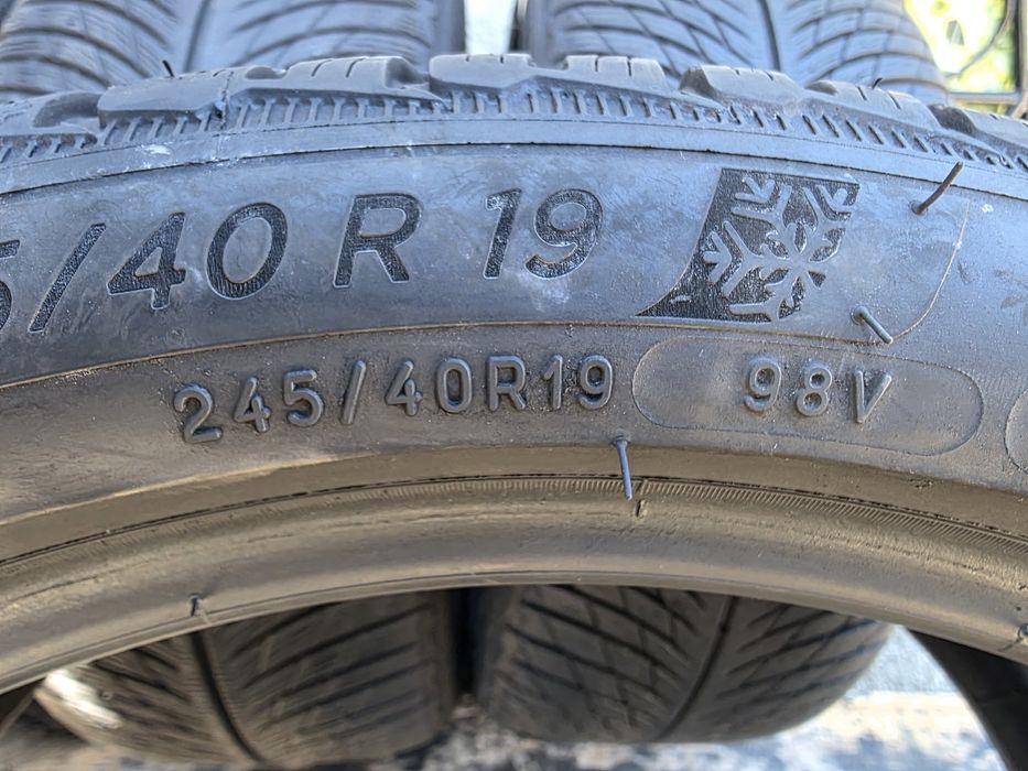 Vând patru anvelope de iarna michelin pilot alpin 5. 245 40 19