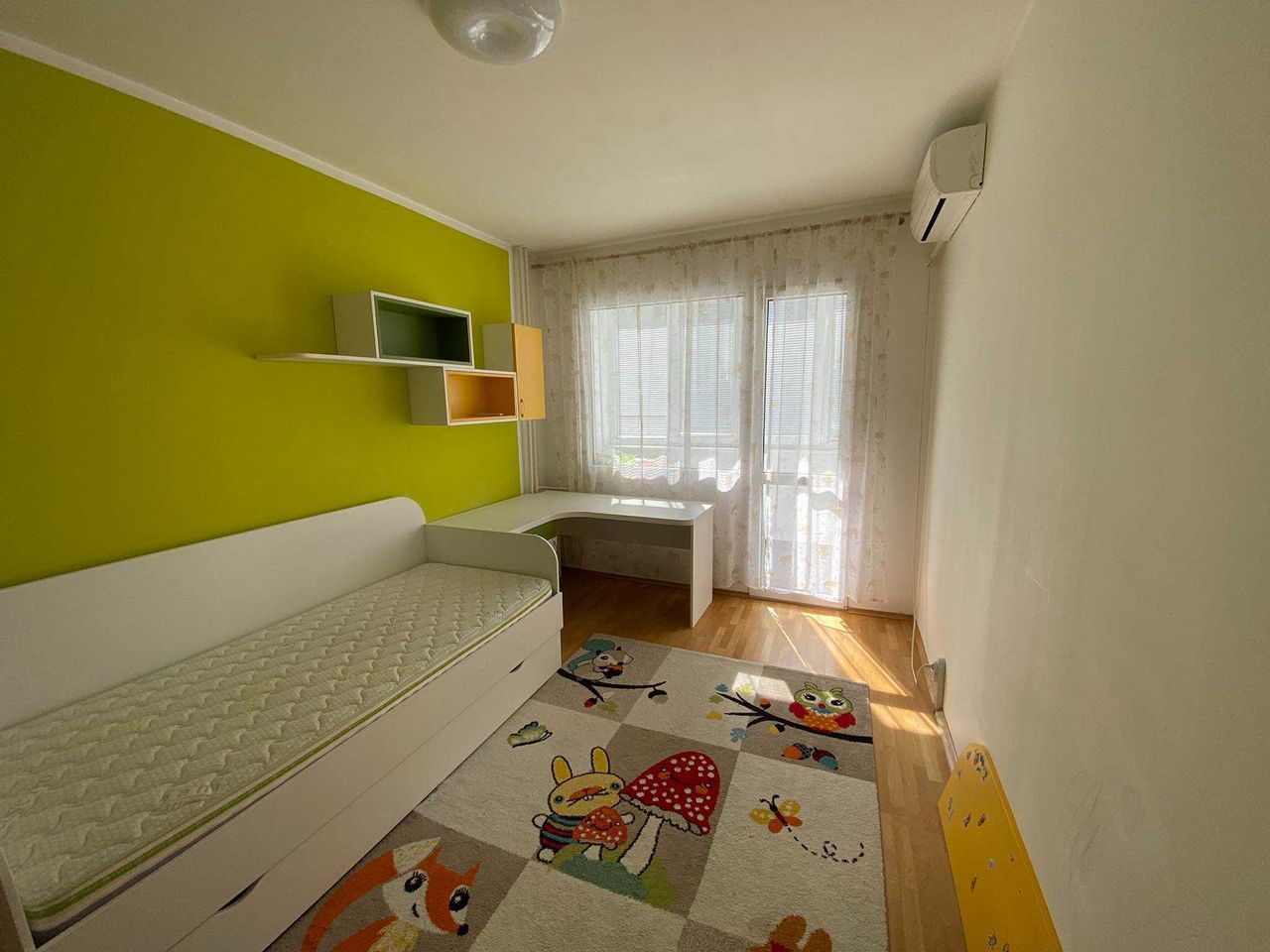 Дава се под наем Тристаен апартамент в София, Надежда 2 - 84 кв.м за 663 € - Снимка #11