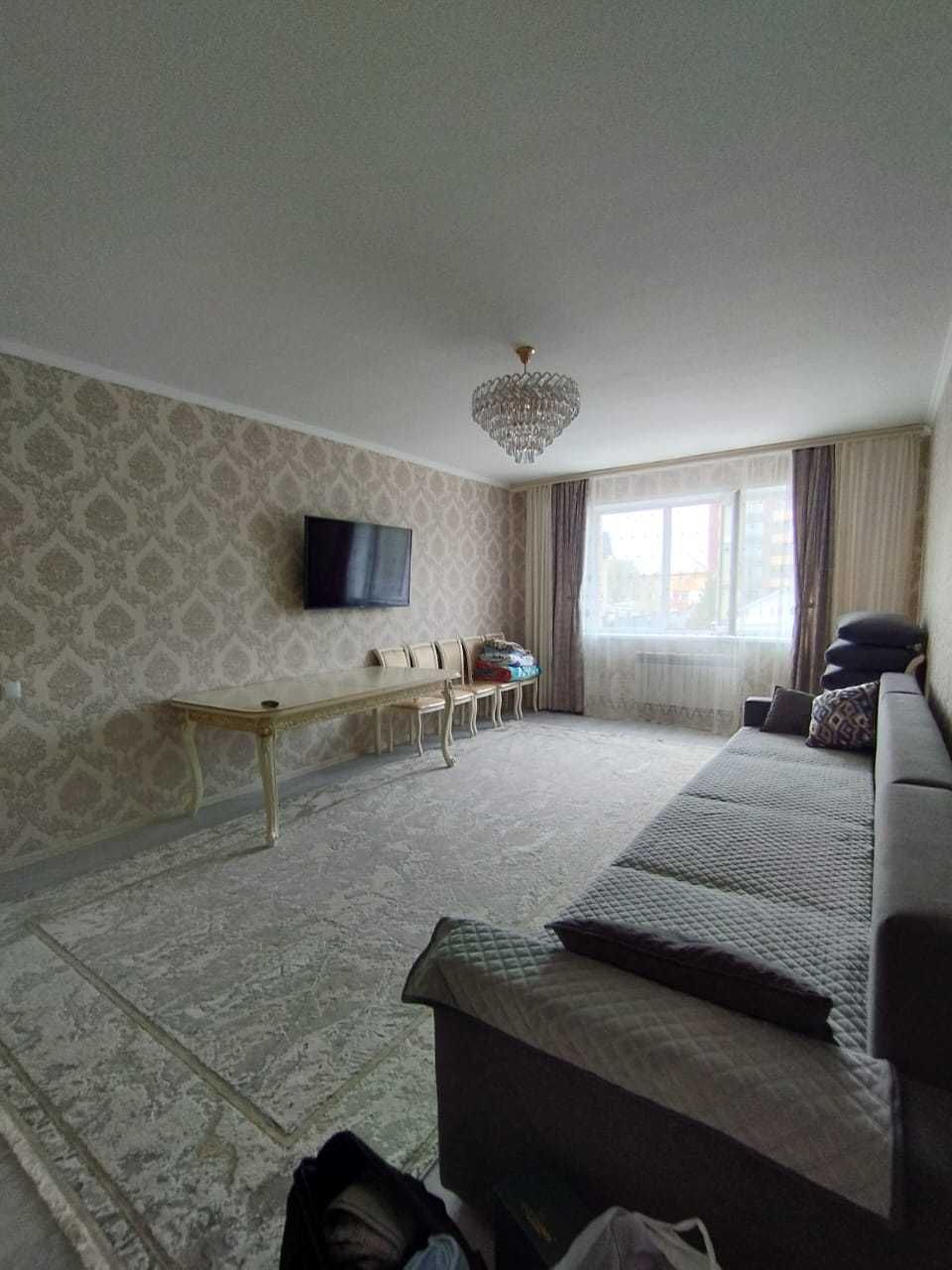 Продам 3-х комнатную квартиру в новом ЖК Абатов