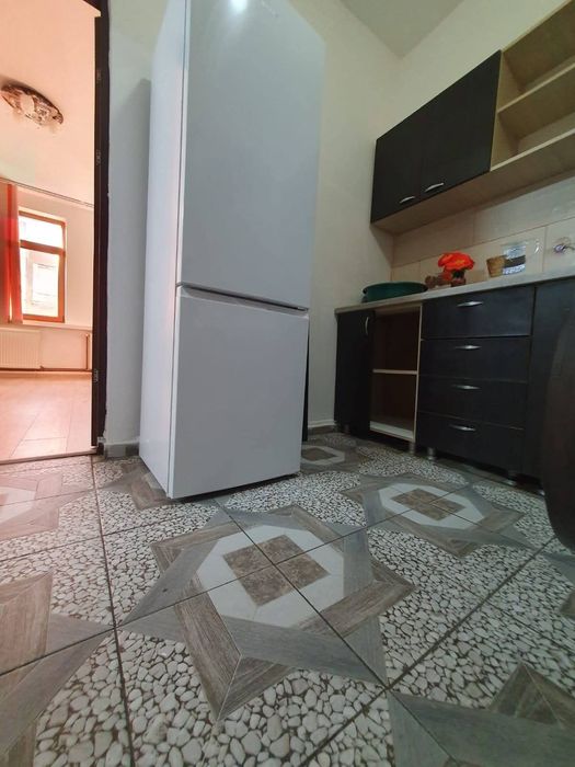 Garsoniera confort 1 in Onesti, zona centrala, et 2.