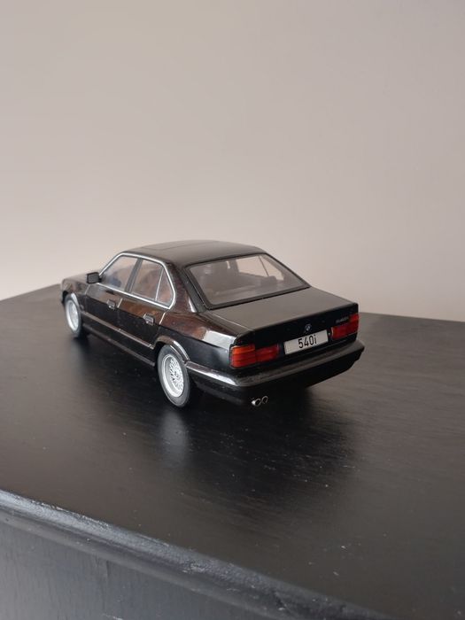 Макетна количка BMW E34 . Модел 540.