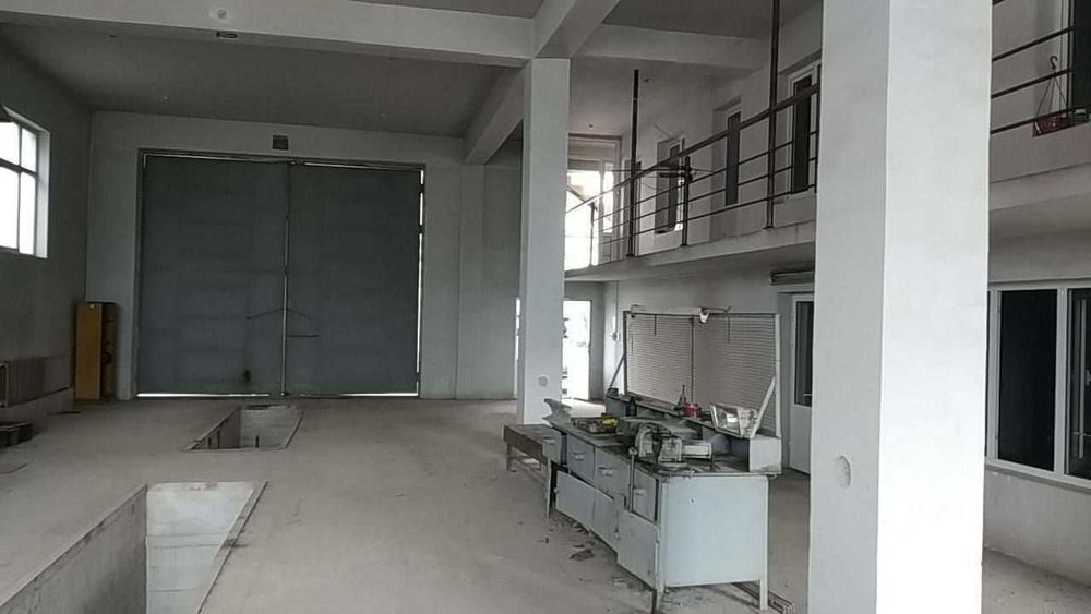 Продаётся 2,42 га производственная база.