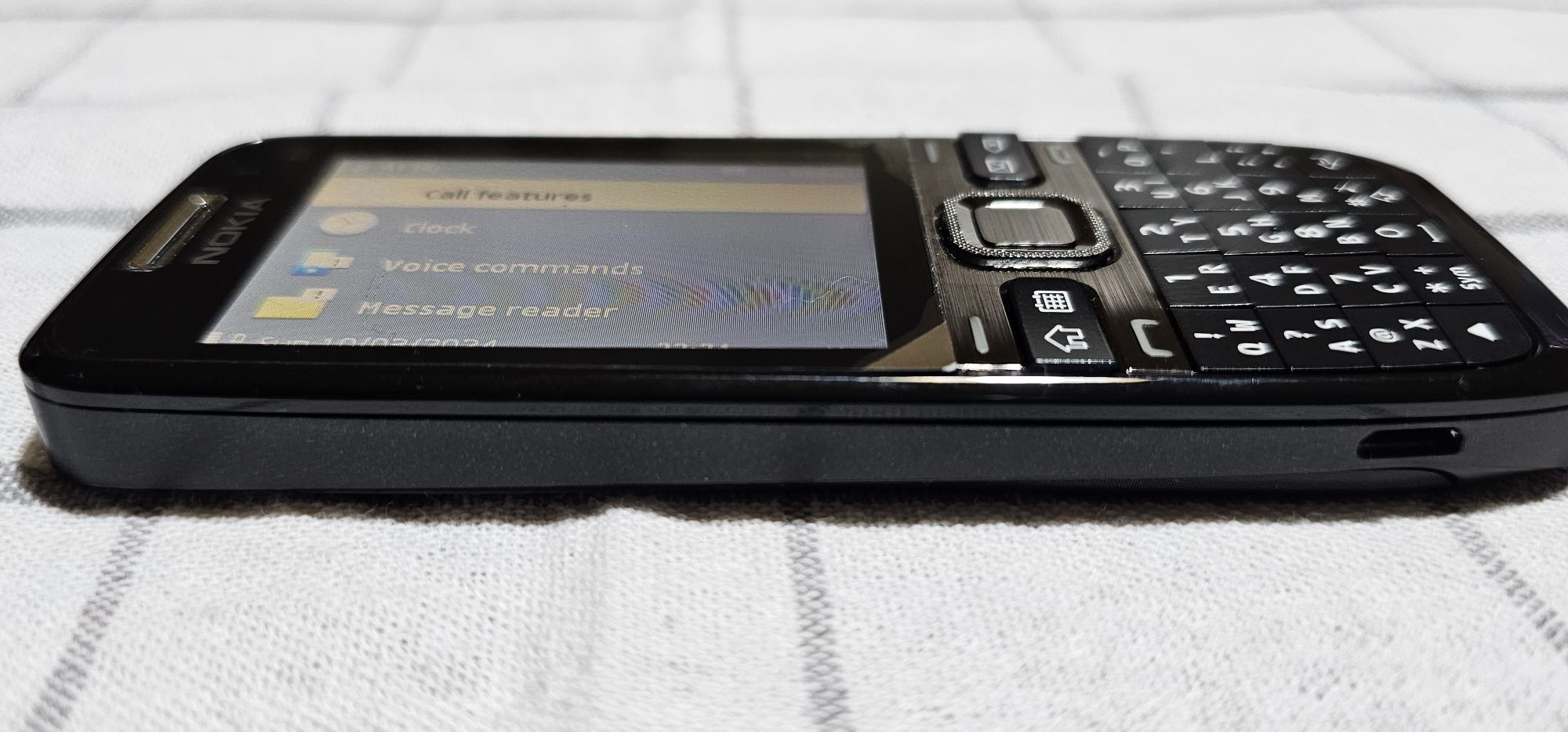 Рядък модел Nokia E55