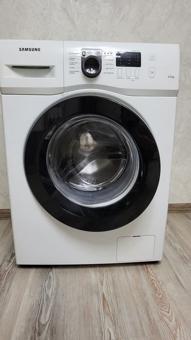 Срочно продам стиральную машину SAMSUNG