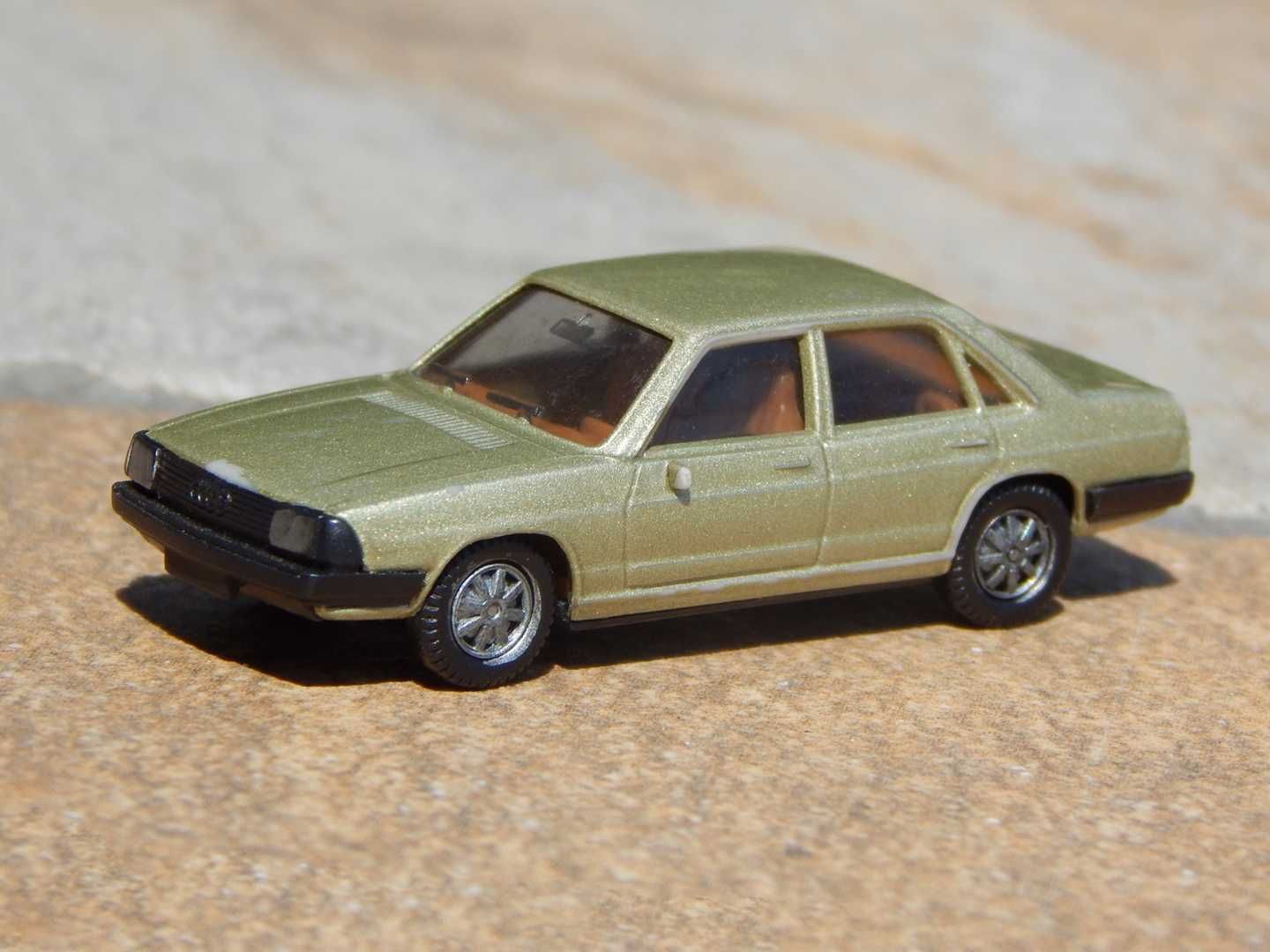 Macheta jucarie Audi 100 GL 5E 1980 fab Herpa Germania Vest 1:87 HO