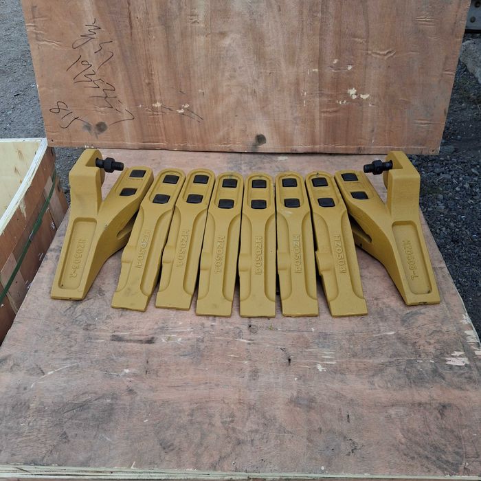 Зуб, Клык ковша 3m³ - XCMG ZL50, LW500; SDLG LG953, LG956