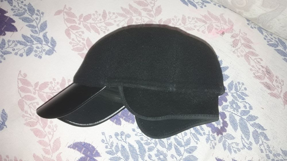 Кепка демисезонная Размер 56 - 58 в отличном состоянии