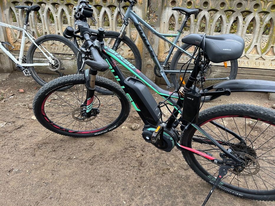 Vând bicicletă electrică