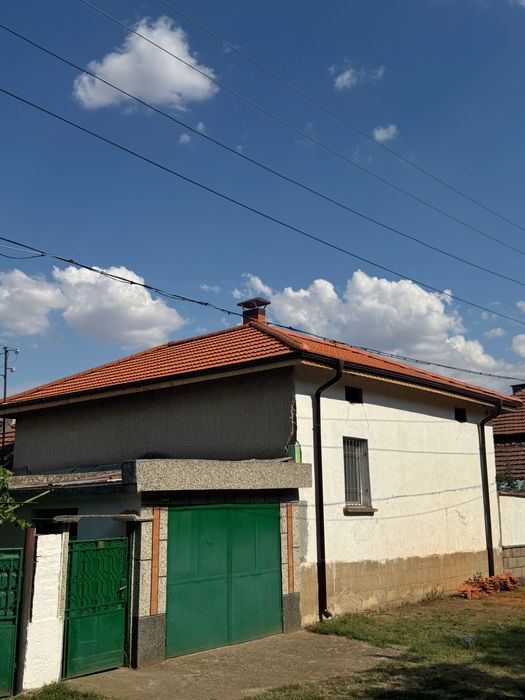 Покриви/Безшевни улуци/Обшивки