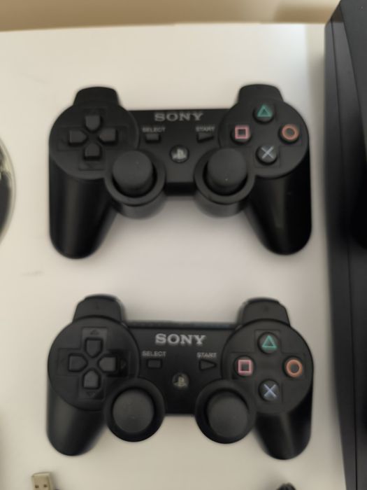 PlayStation 3 Slim 120GB / Два контролера / 6 Игри