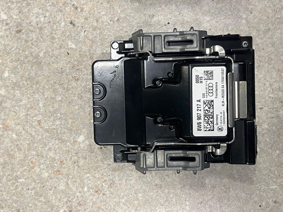 Vând Camera parbriz/Pre-sense/lane asssit/sign assit Audi A4 A5 B9