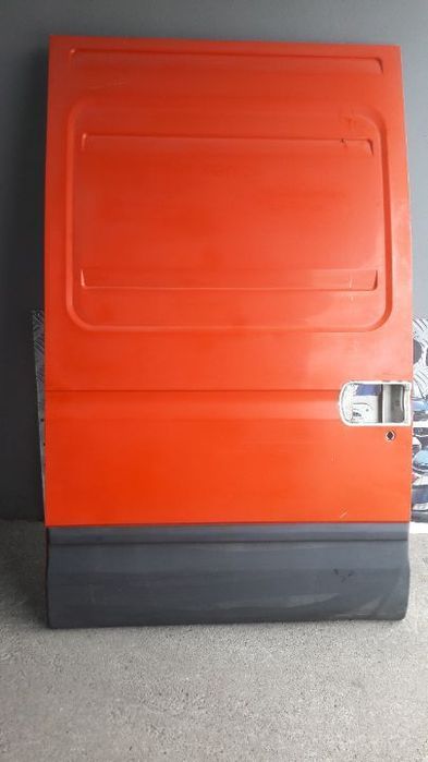 Usa Culisanta model inaltat cu tabla pentru Iveco Daily Euro 4 (2006-2