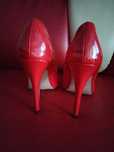 Pantofi rosii de dama
