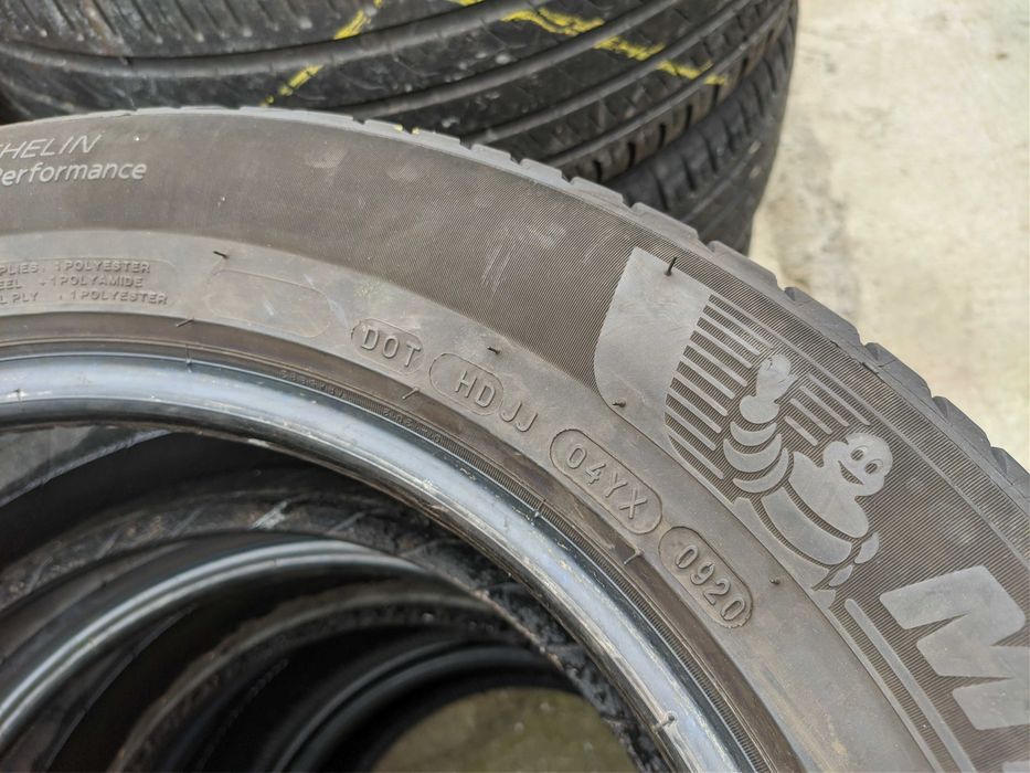 2бр Летни гуми 235 55 17 - Michelin