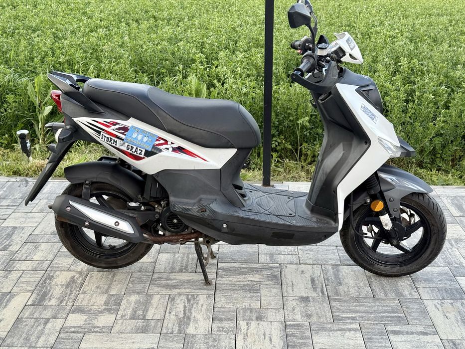Scuter 49cmc • An 2016 • 50 km\h • Sym crox50